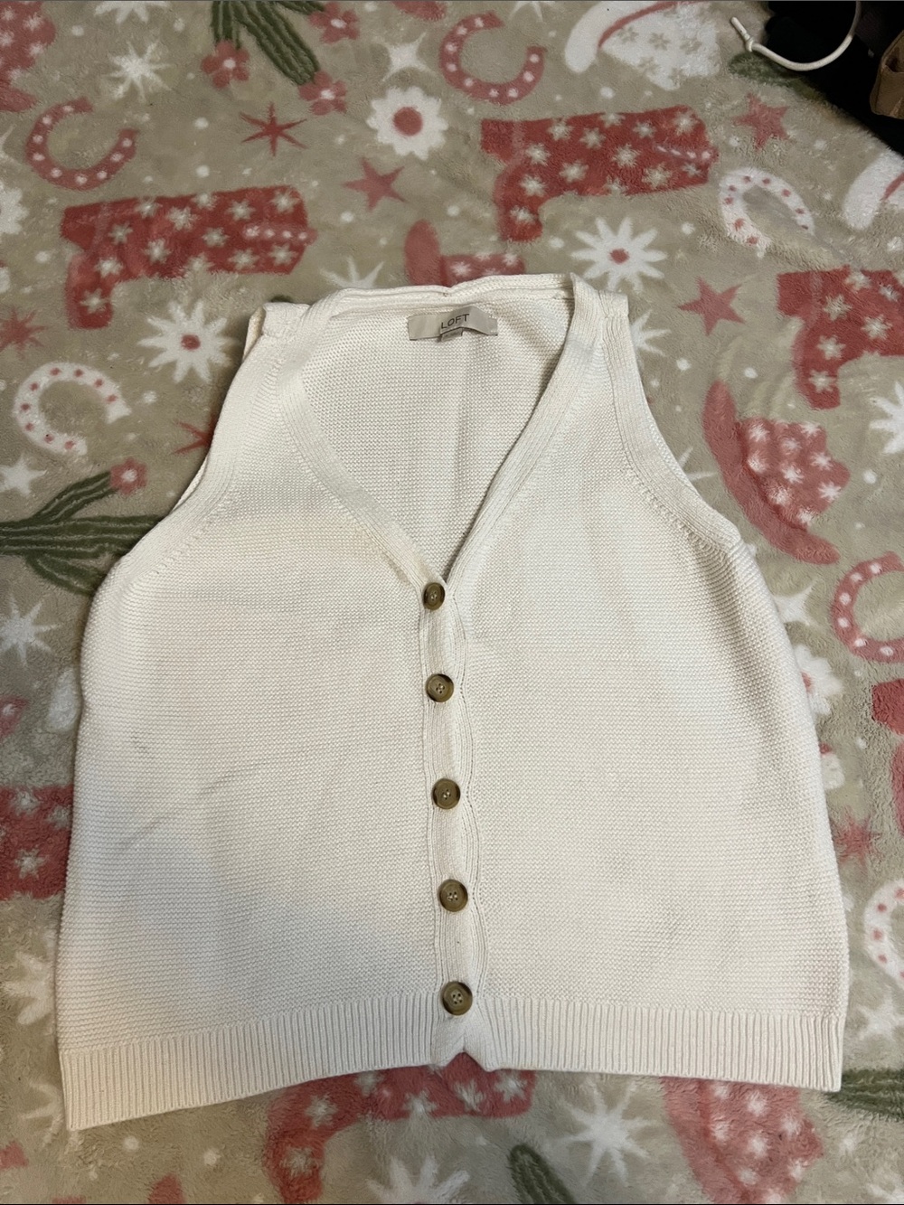 LOFT Cream Sleeveless V-Neck Button-Front Knit Vest